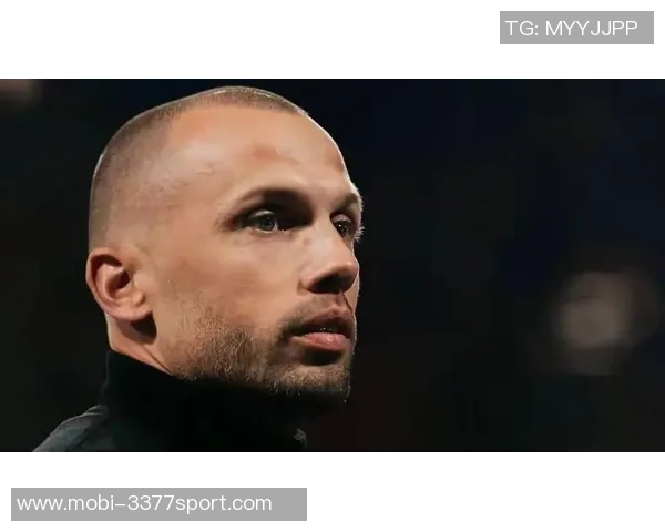 欧冠惨败引发危机海廷加或将下课滕哈赫成贾府新帅热门人选