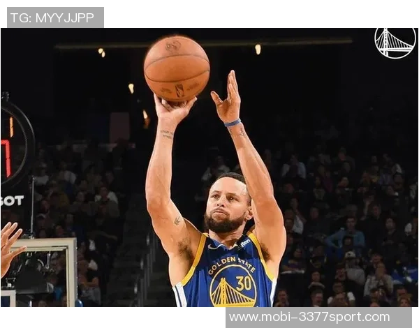 库里谈第三节精彩表现强调无球跑动助力勇士掌控比赛节奏